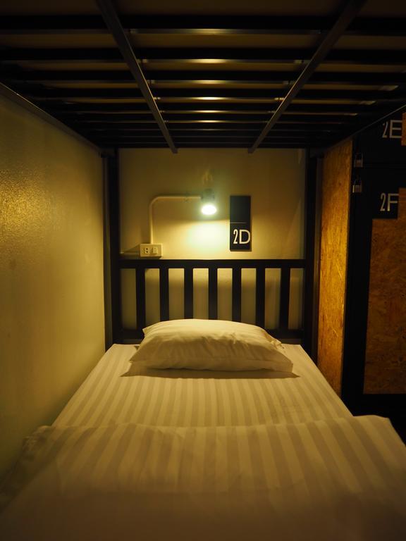 Eden Walking Street Hostel Chiang Mai Room photo